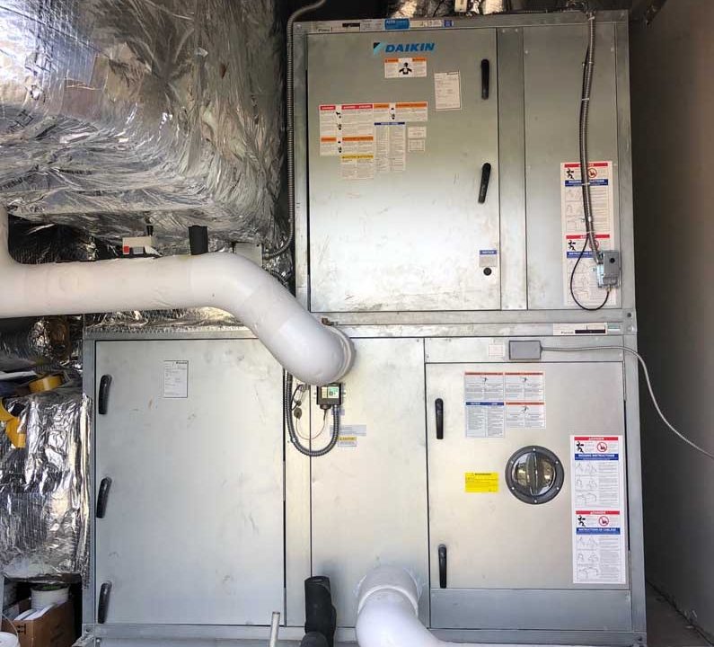 imgi_9_DA's_Office_2 imgi_9_DA's_Office_2