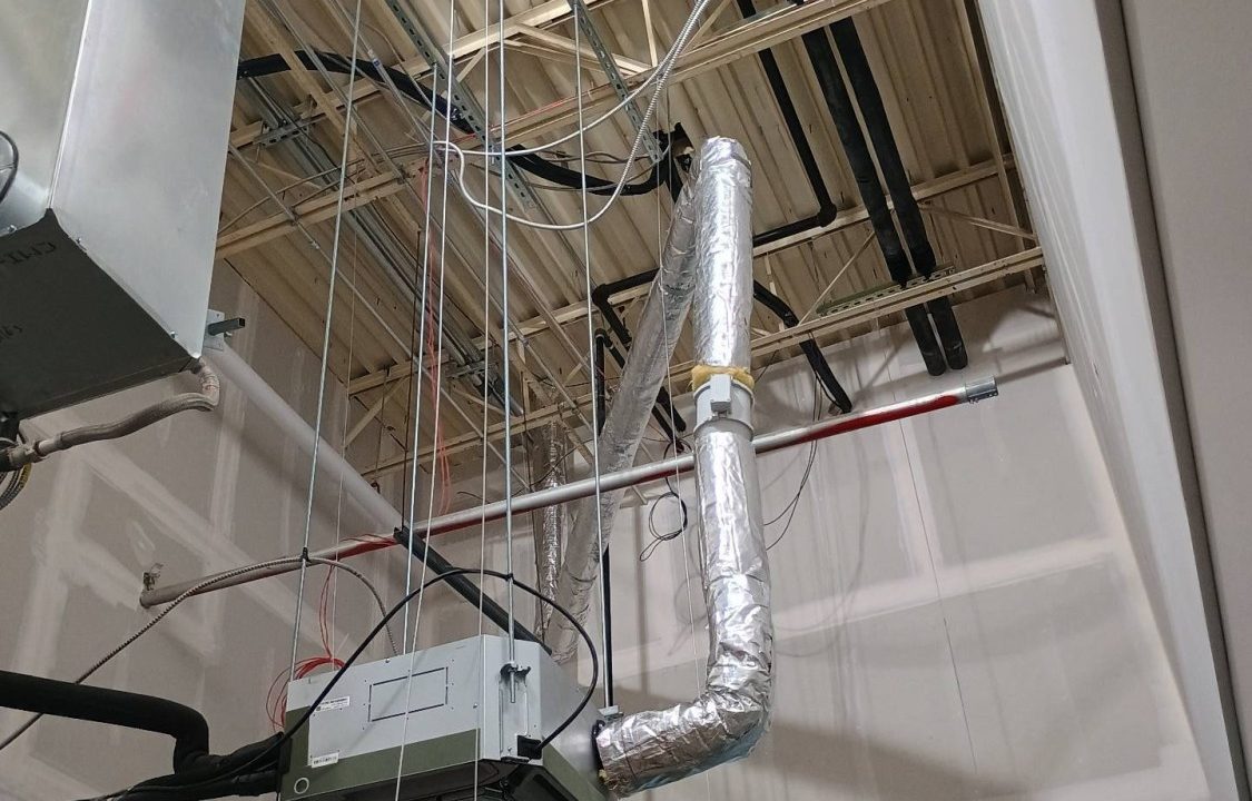 1HoKYxpoBU-082703-medium 1HoKYxpoBU-082703-medium